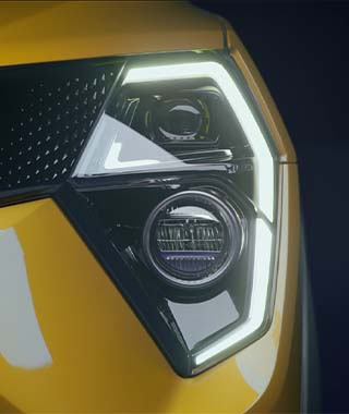 Mahindra SUV 3xO Head Lamp Style